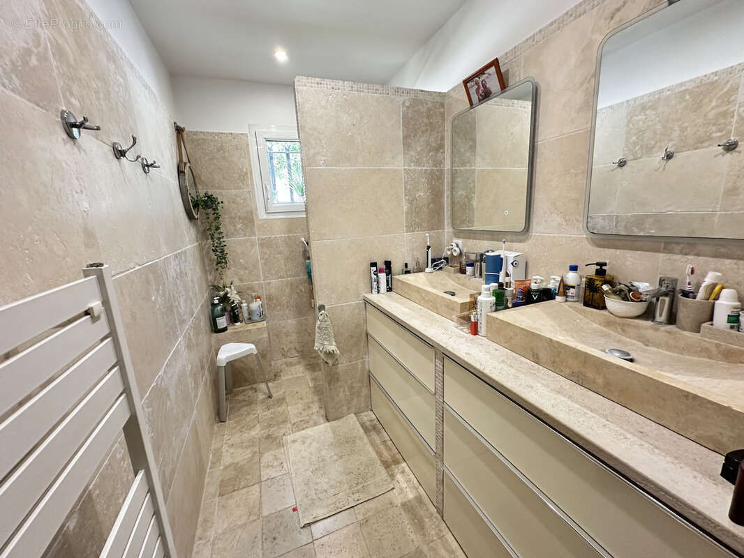 Maison à SIX-FOURS-LES-PLAGES