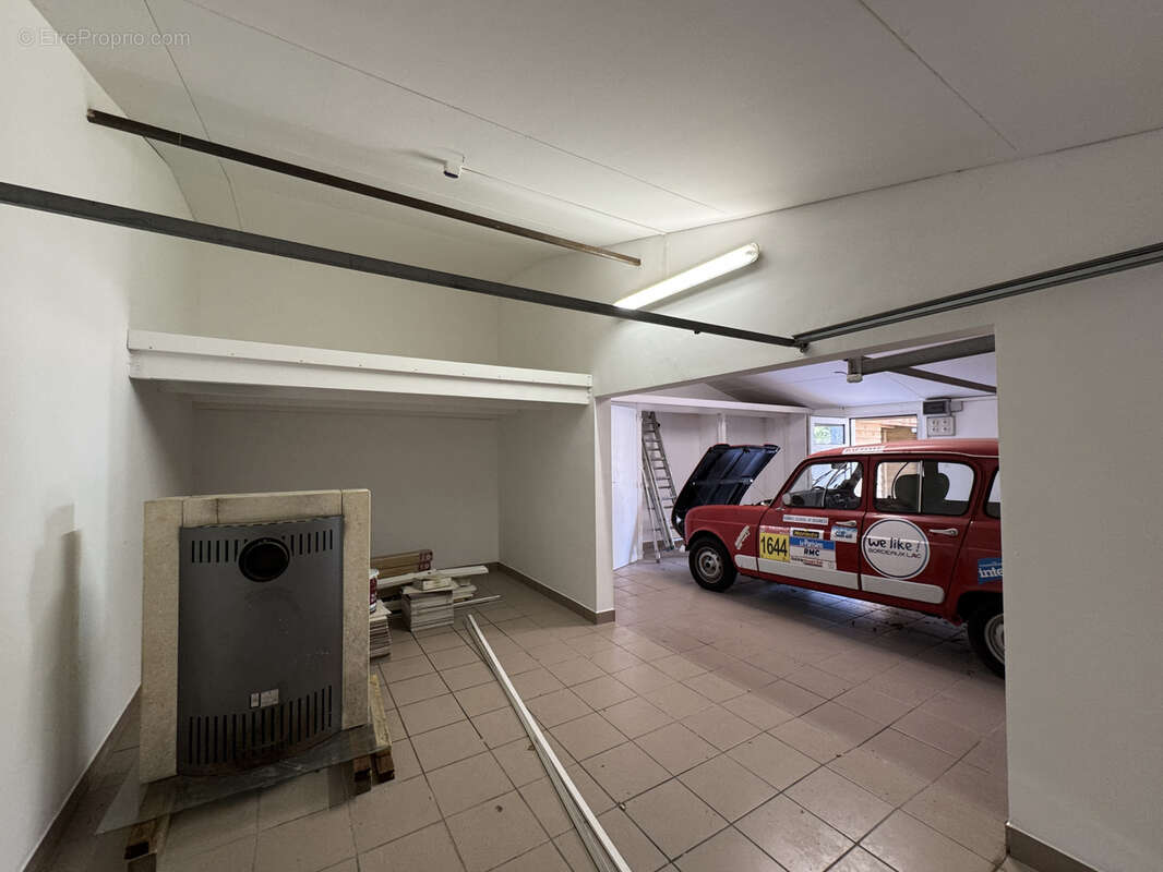 LA ROCHELLE   Maison familiale de plus de 160 m2 avec piscine, jardin clos et double garage - photo 23