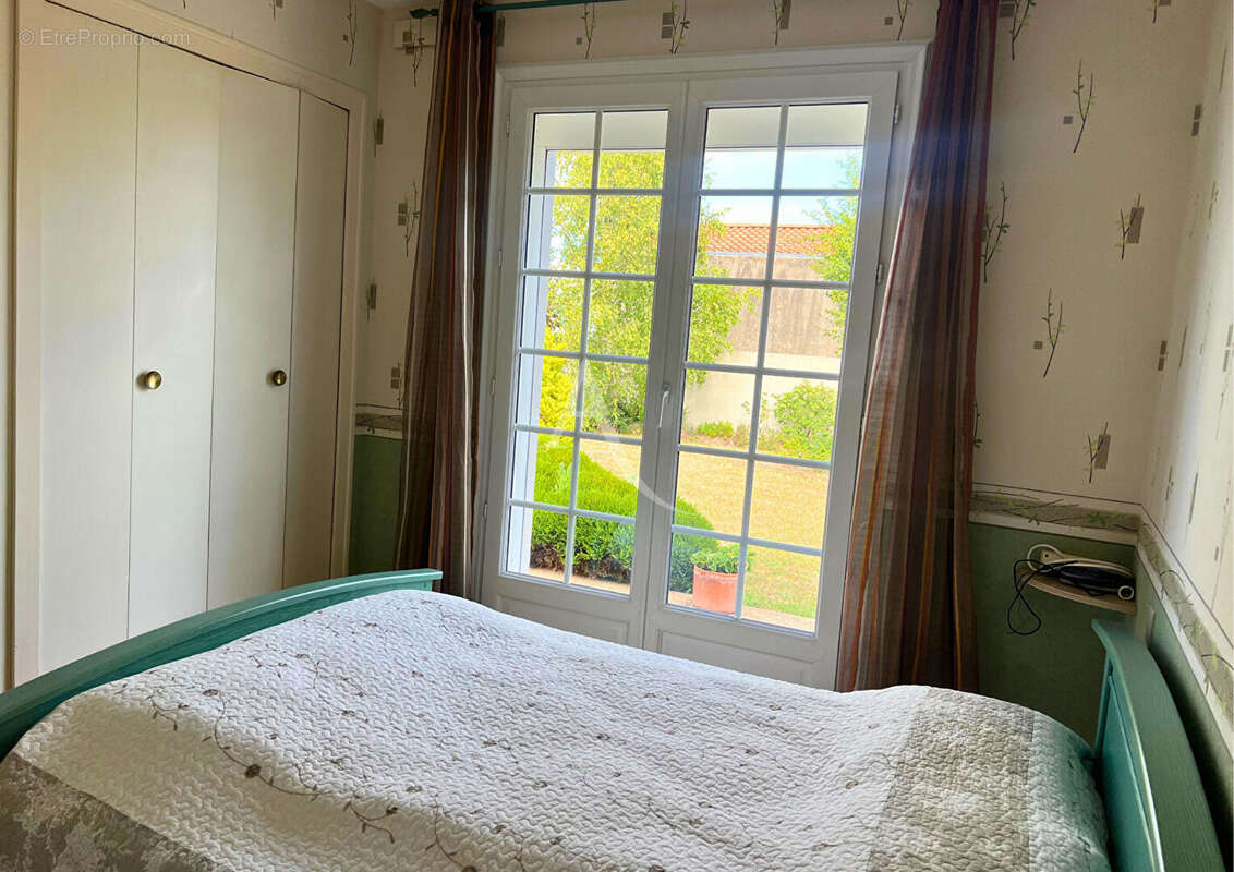 Maison 98 m² à Beauvoir-Sur-Mer  - photo 6