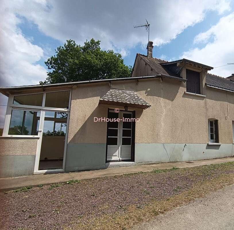 Maison à LOYAT