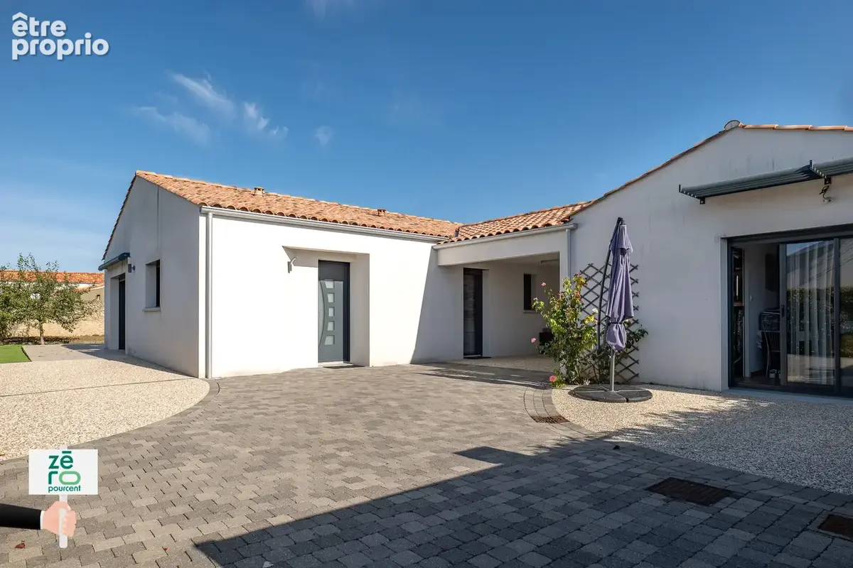 Ensemble immobilier récent de plain-pied à Saint-Michel-en-l’Herm   Maison de 110 m2 et logement indépendant - photo 19