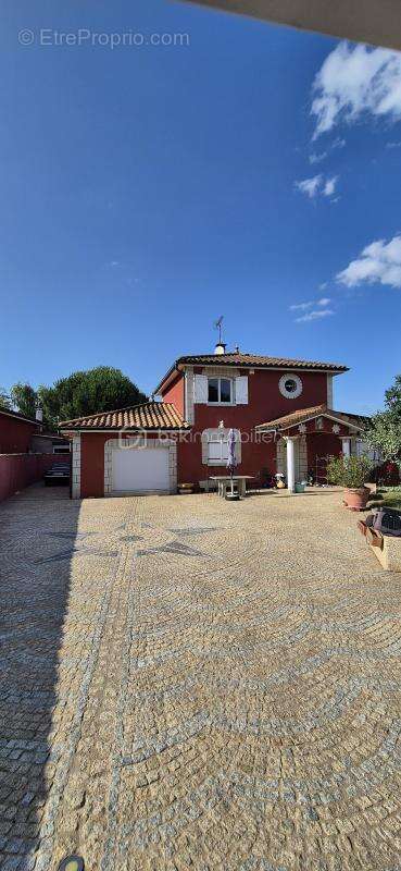 Coup de cœur familial - maison de charme 145 m² - 4 ch - jardin plat 667 m² - messimy-sur-saône - photo 23