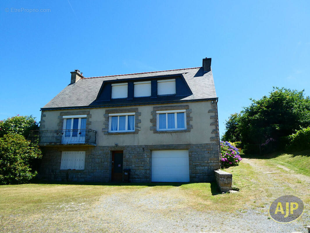 Maison à CRUGUEL