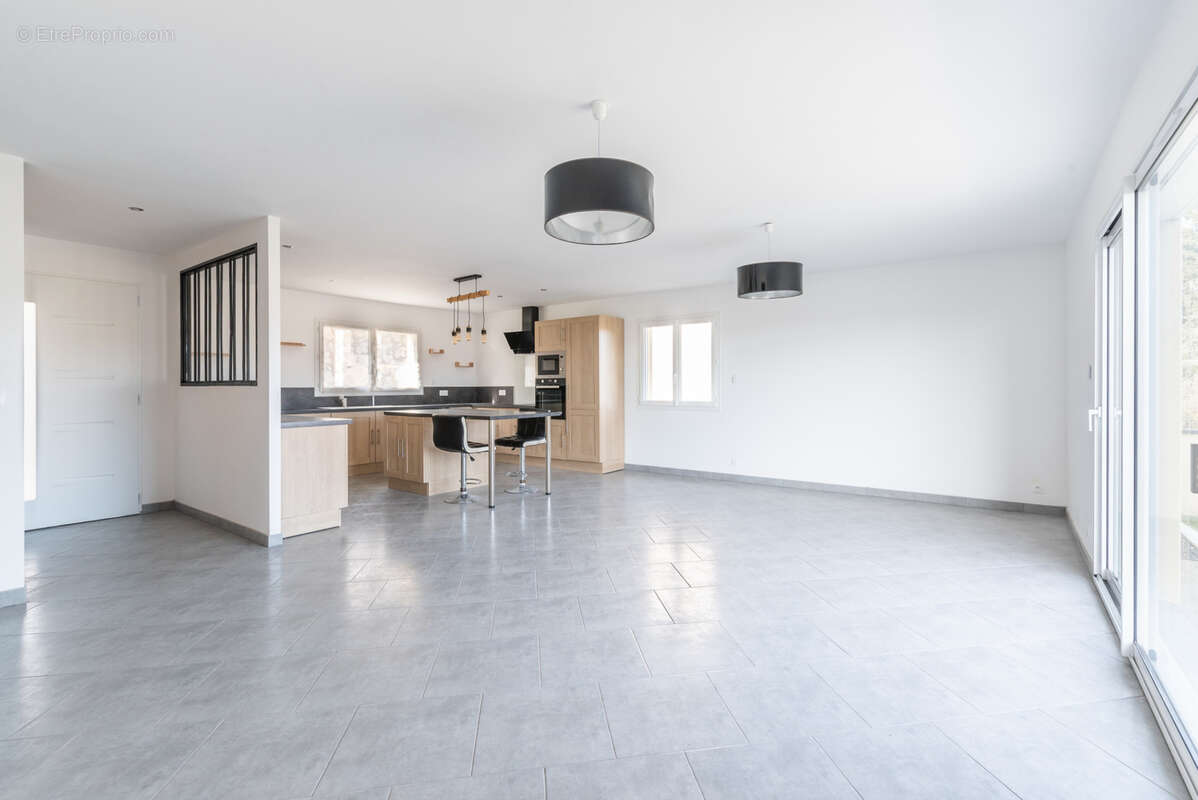 Maison à SAINTE-FLORINE