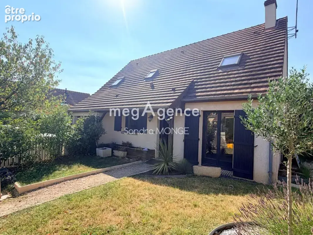 Maison 4 pièces 117 m² · à Auneau · 117 m² · 229 900 €