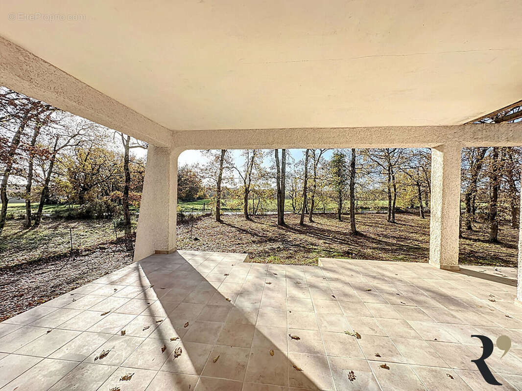 Maison à MERENVIELLE