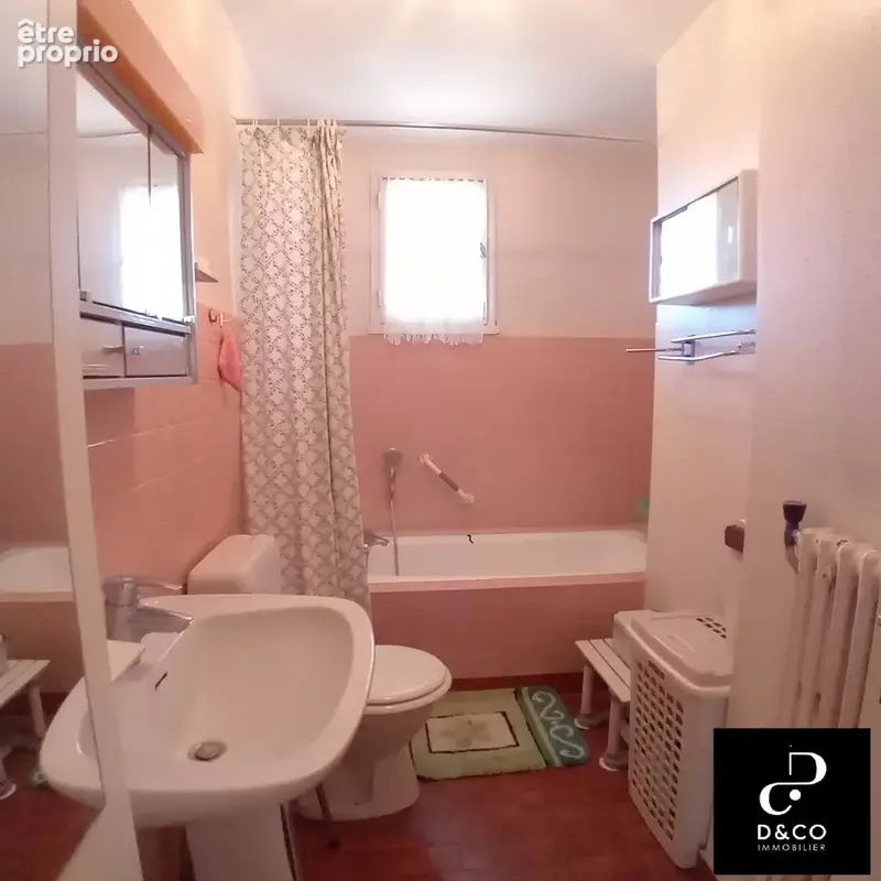 Maison 5 pièces 90 m² à vendre à La Roche-Vineuse (71960) - photo 8