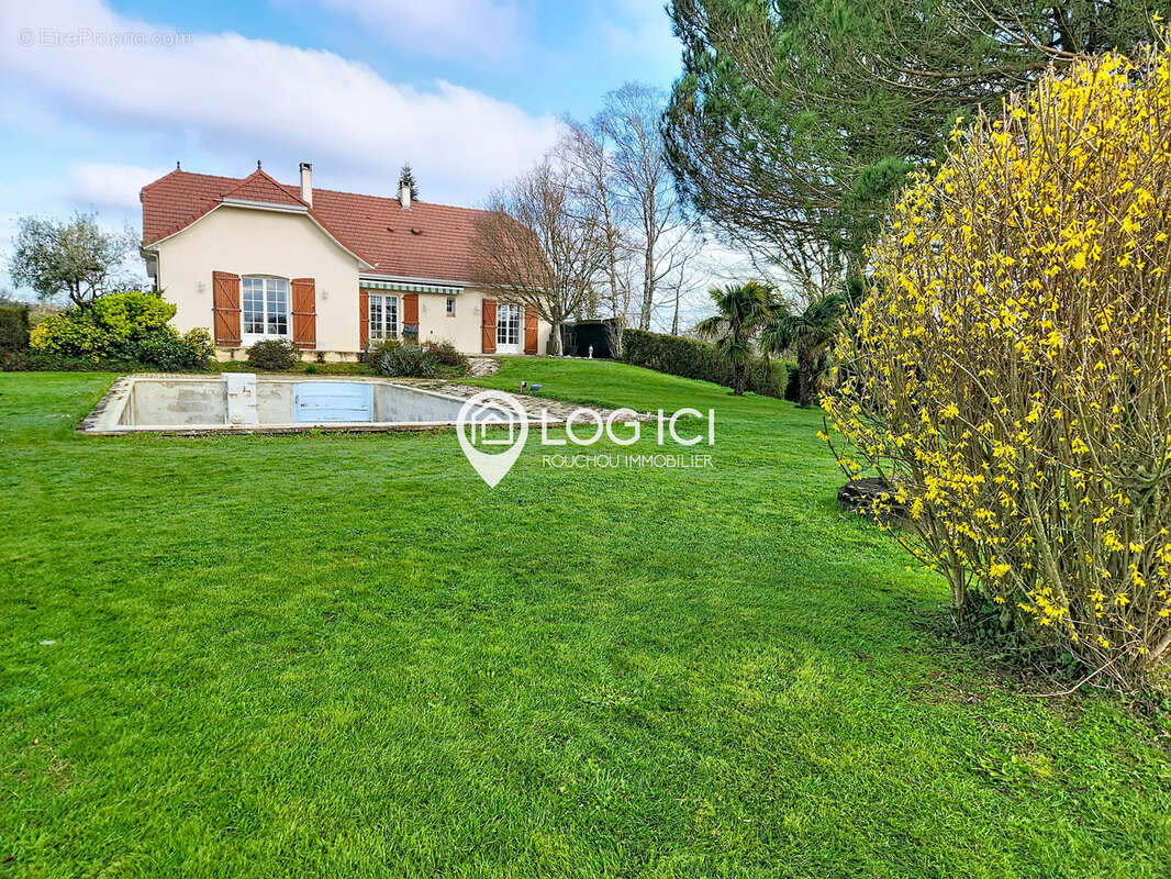 Maison à MORLAAS