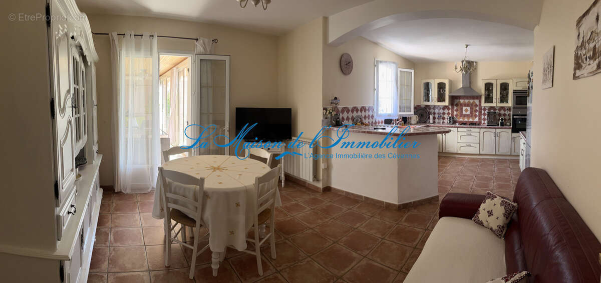 Lédignan - Charmante villa familiale avec piscine sur 2691 m2 de terrain. - photo 7