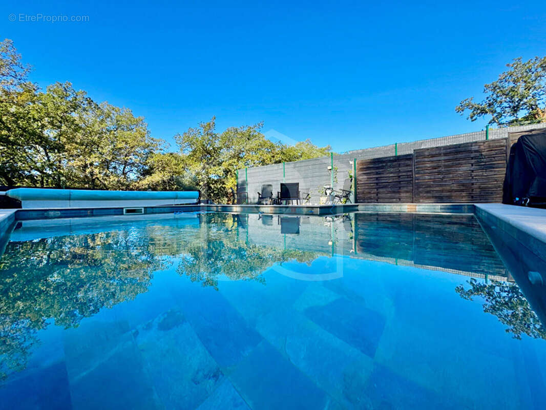 Maison à MONTAUROUX