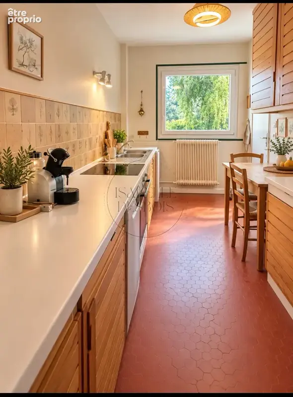 EXCLUSIVITÉ - F4 de 86 m2 avec balcon plein sud, cave et parking - Chambourcy centre. - photo 8