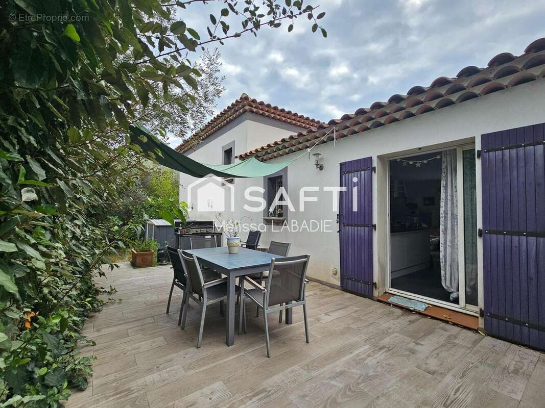 Photo 3 - Maison à LE REVEST-LES-EAUX