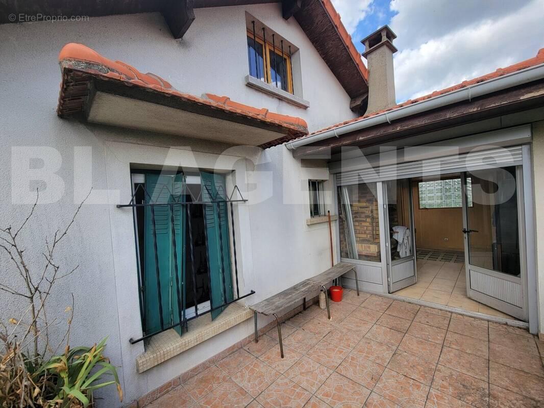 20250602_163025 - Maison à MONTREUIL