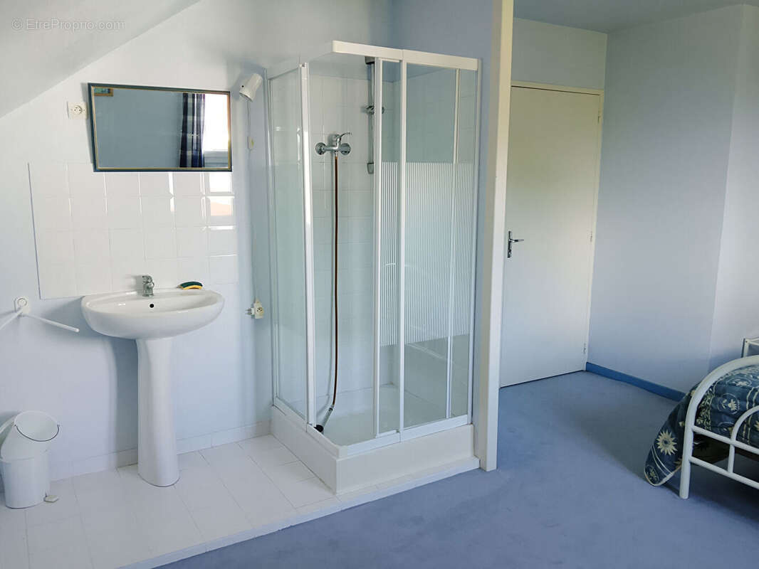 LA PLAINE SUR MER , Maison proche mer sur terrain constructible - photo 18