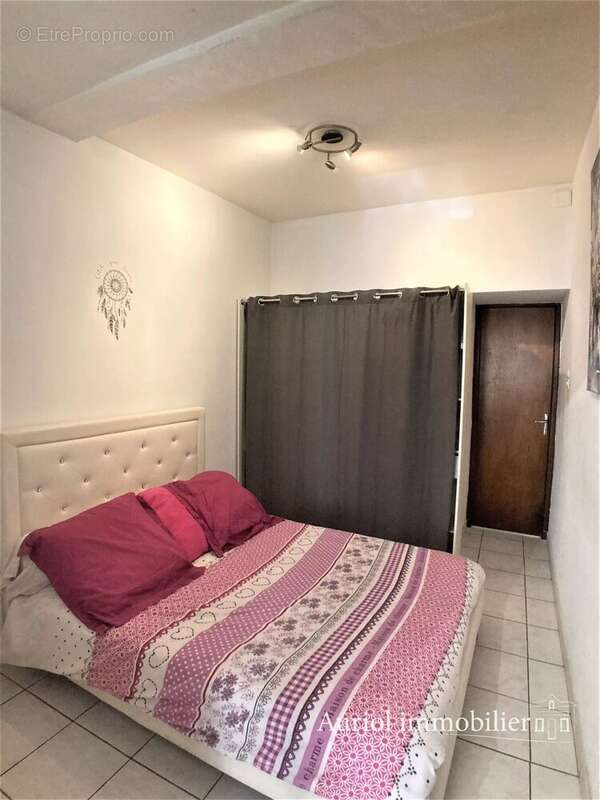 Appartement à AURIOL