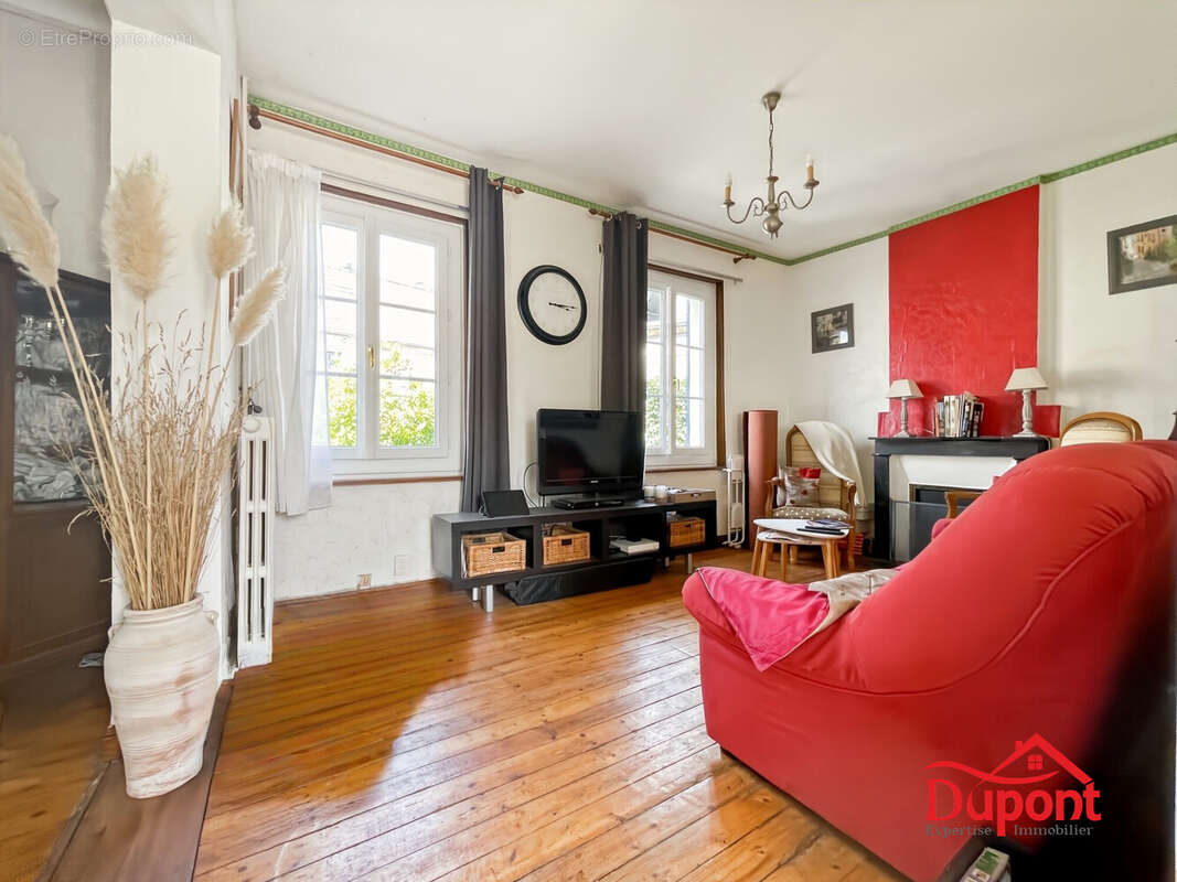 Maison 81 m² à Berzy-Le-Sec  - photo 4