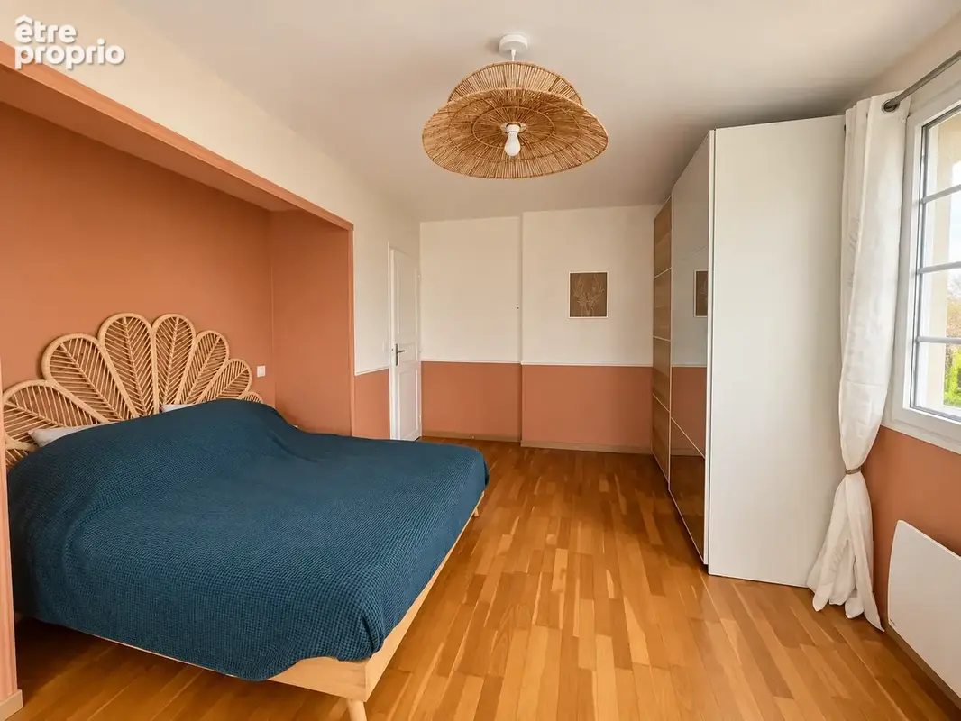 Maison 7 pièces 210 m² à vendre à Levet (18340) - photo 8
