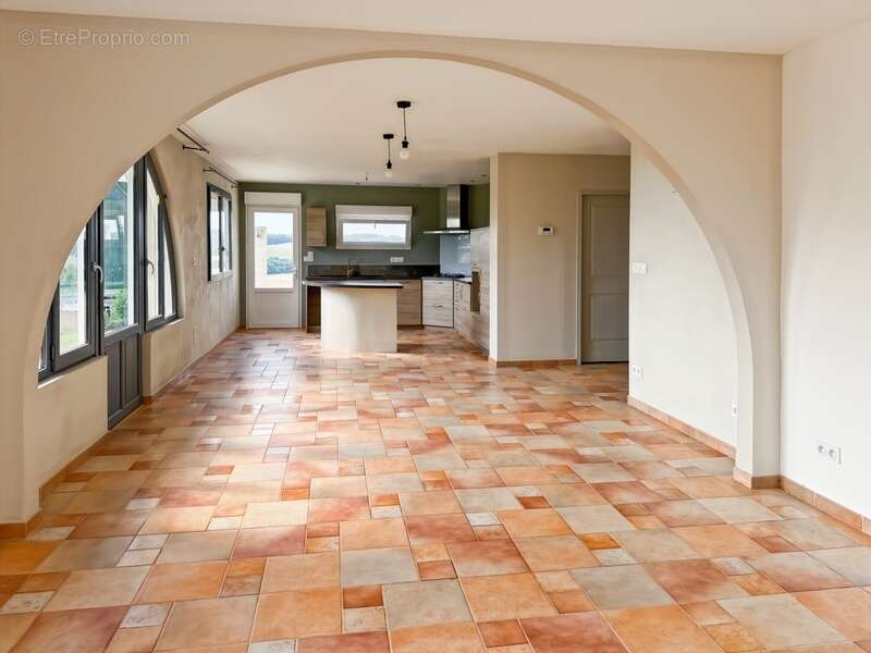 Maison à vendre 7 pièces LUPIAC (32) - 148 m2 - Terrain 4884 m2 - photo 3