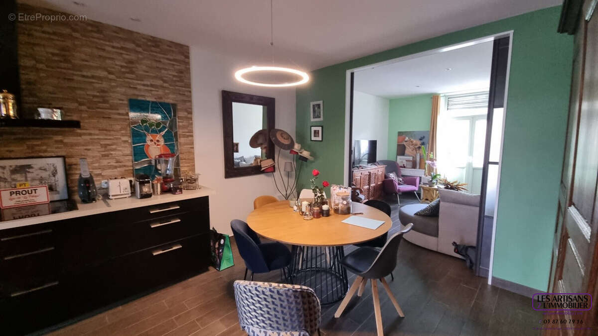 Appartement à MOULINS-LES-METZ
