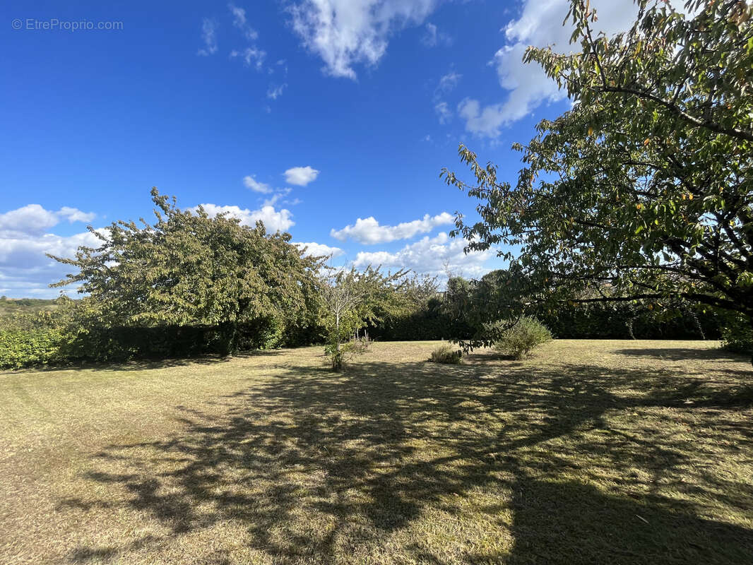 Maison à MORTAGNE-SUR-GIRONDE