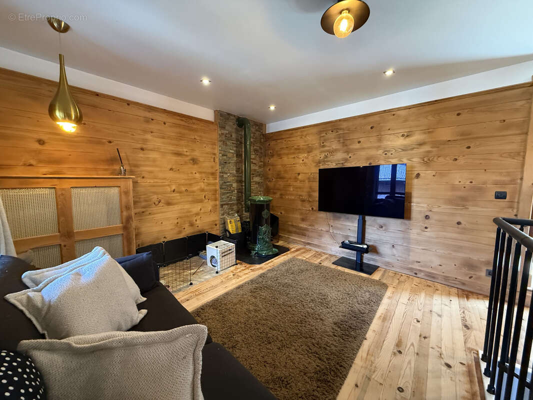 Maison à LA PERRIERE