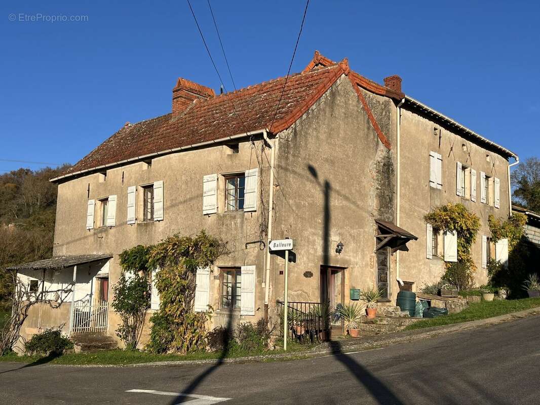 Maison à LA CHAPELLE-SOUS-BRANCION