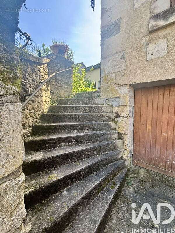 Photo 2 - Maison à AGONAC