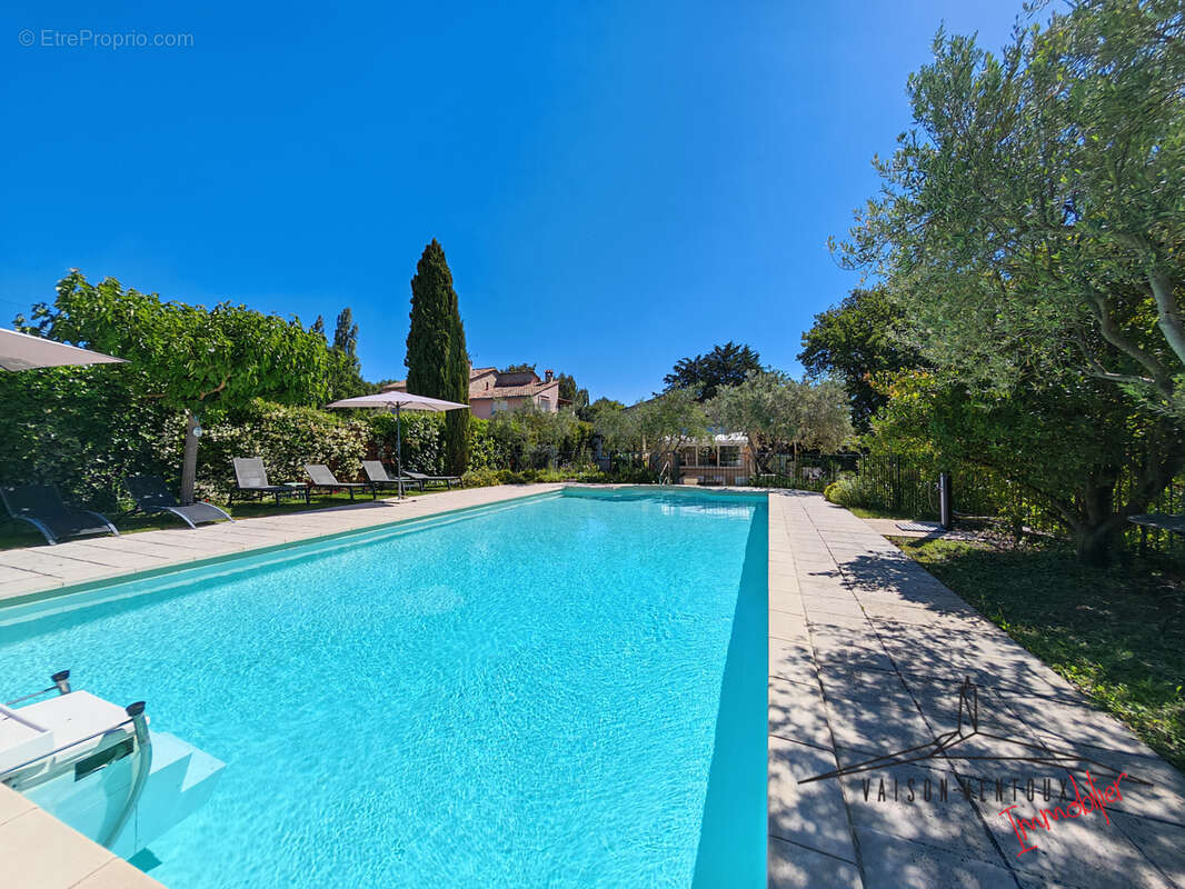 Maison à VAISON-LA-ROMAINE