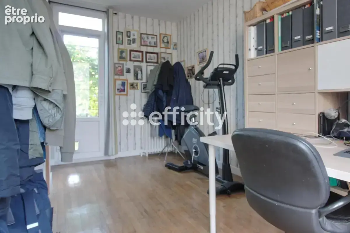 Maison 6 pièces 112 m² à vendre à Chelles (77500) - photo 8