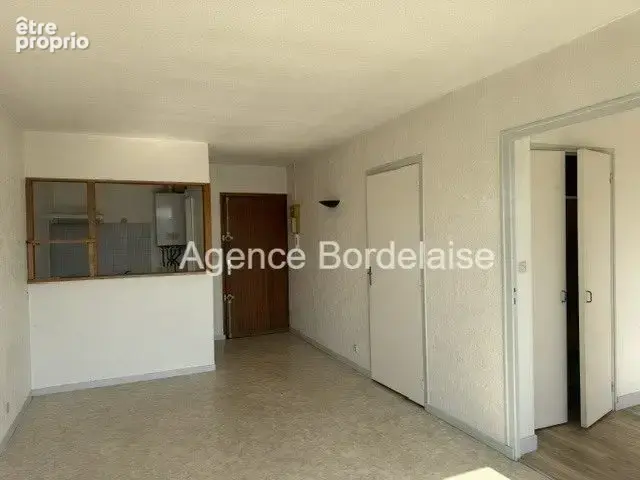 Appartement 34 m² à Bordeaux  - photo 2