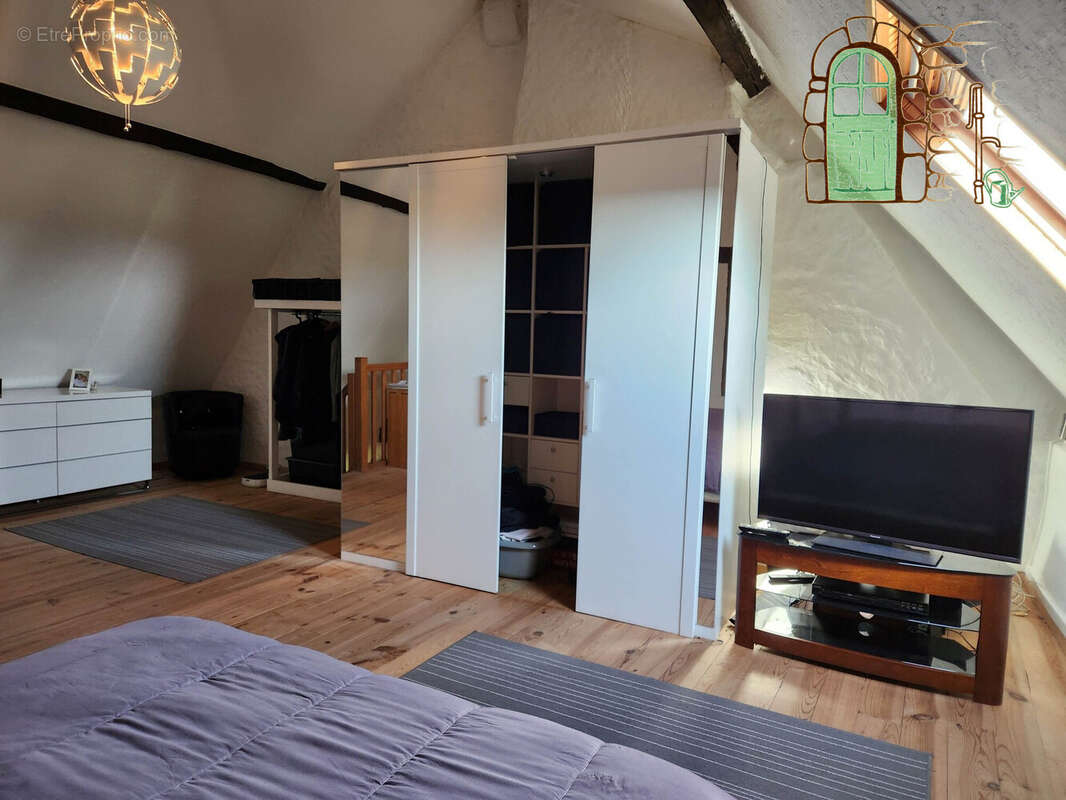 Maison 125 m² à La Chapelle-Vicomtesse  - photo 8