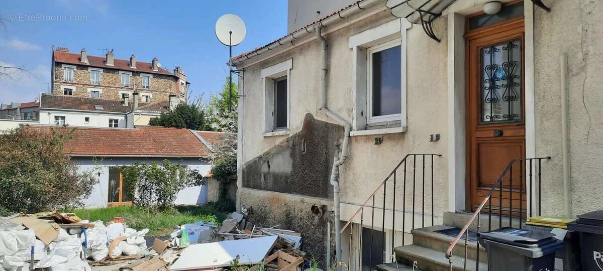 Terrain à MAISONS-ALFORT