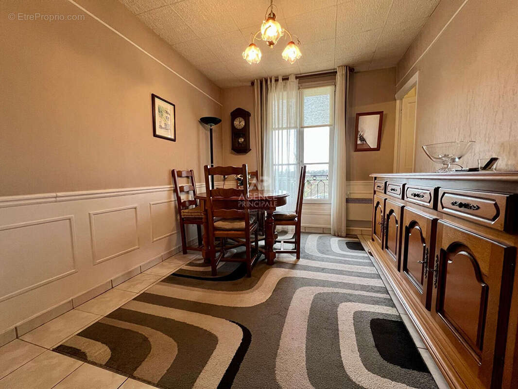 Appartement à CARRIERES-SUR-SEINE