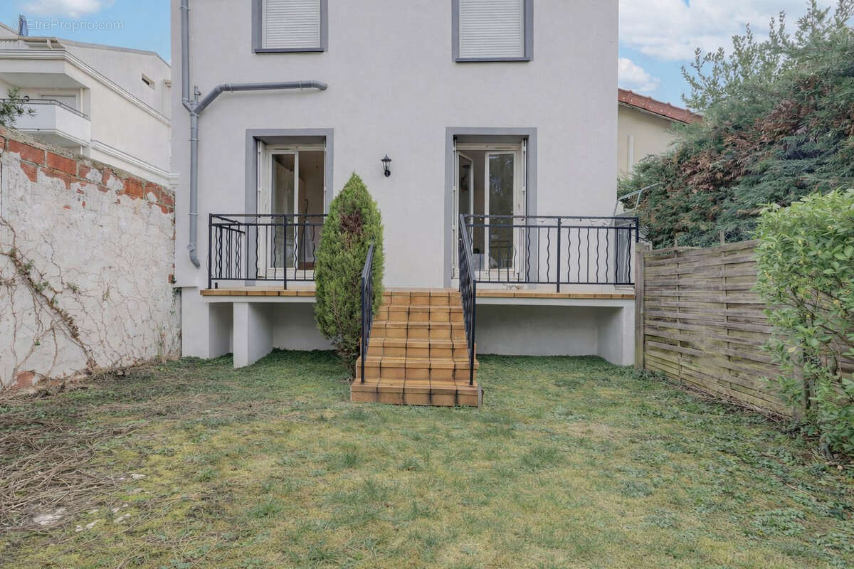 Appartement à LE PERREUX-SUR-MARNE