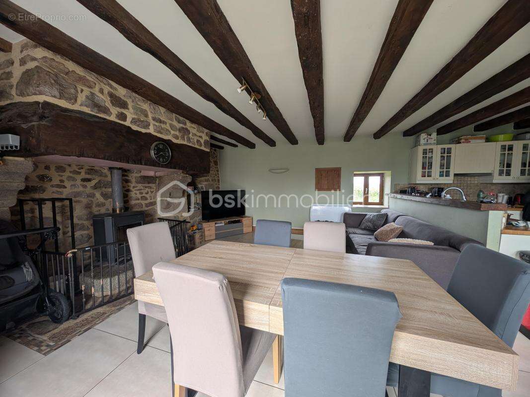 Maison de campagne offrant un beau potentiel ! - photo 4