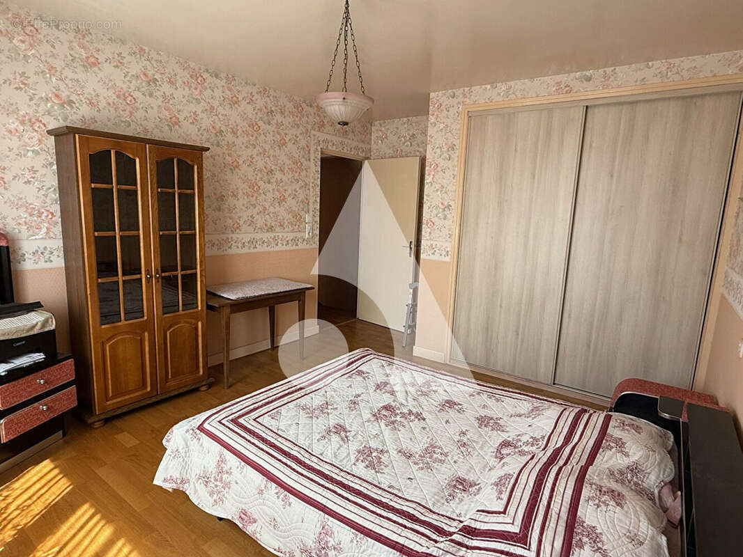 Maison à LES HAUTS-DE-CHEE