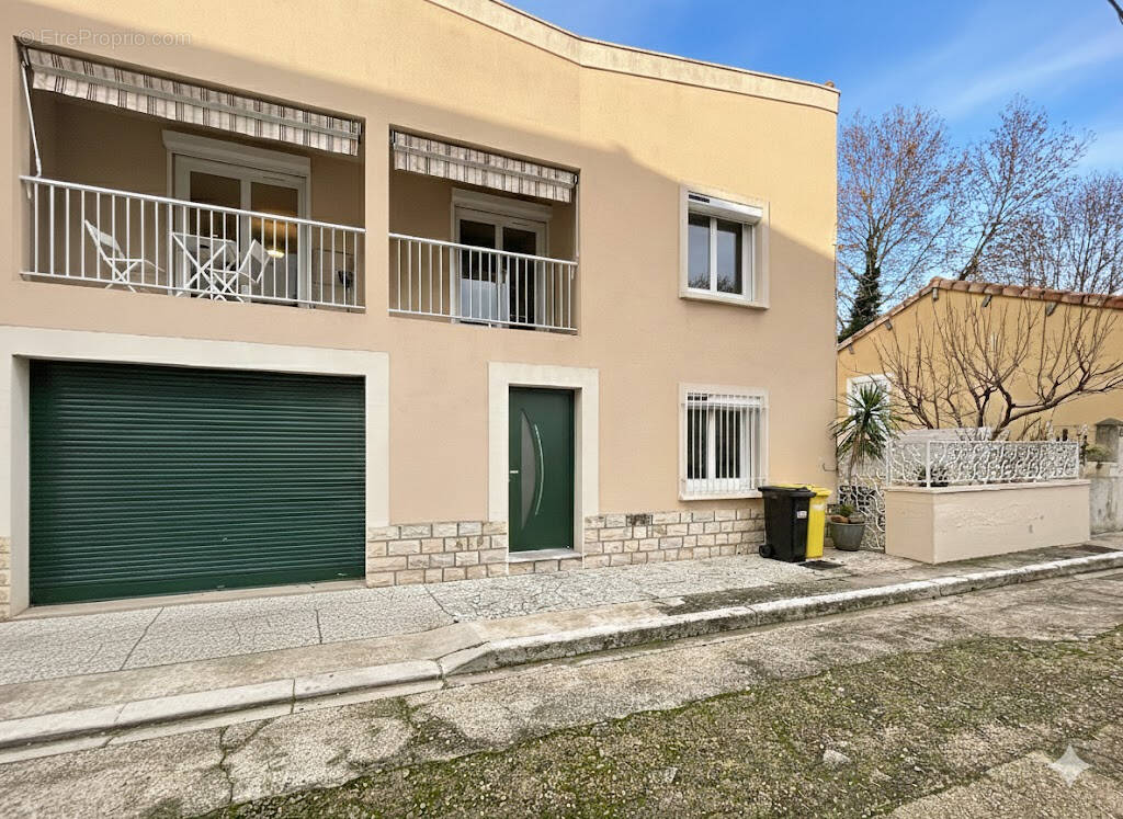 Maison à AVIGNON