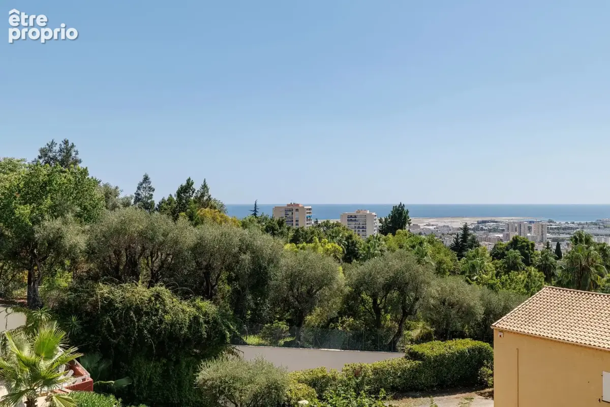 Nice Corniche Fleurie 3 pièces d’angle de 81 m², terrasse 41 m² et vue mer panoramique - photo 20
