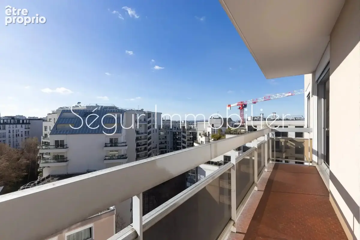 Paris XVe Pasteur : Penthouse avec terrasse et balcons - photo 6