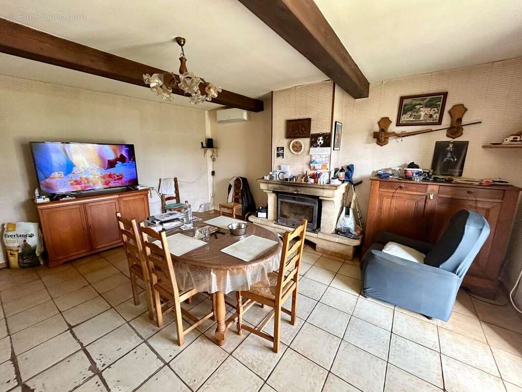 Maison à SAINT-SAUVEUR