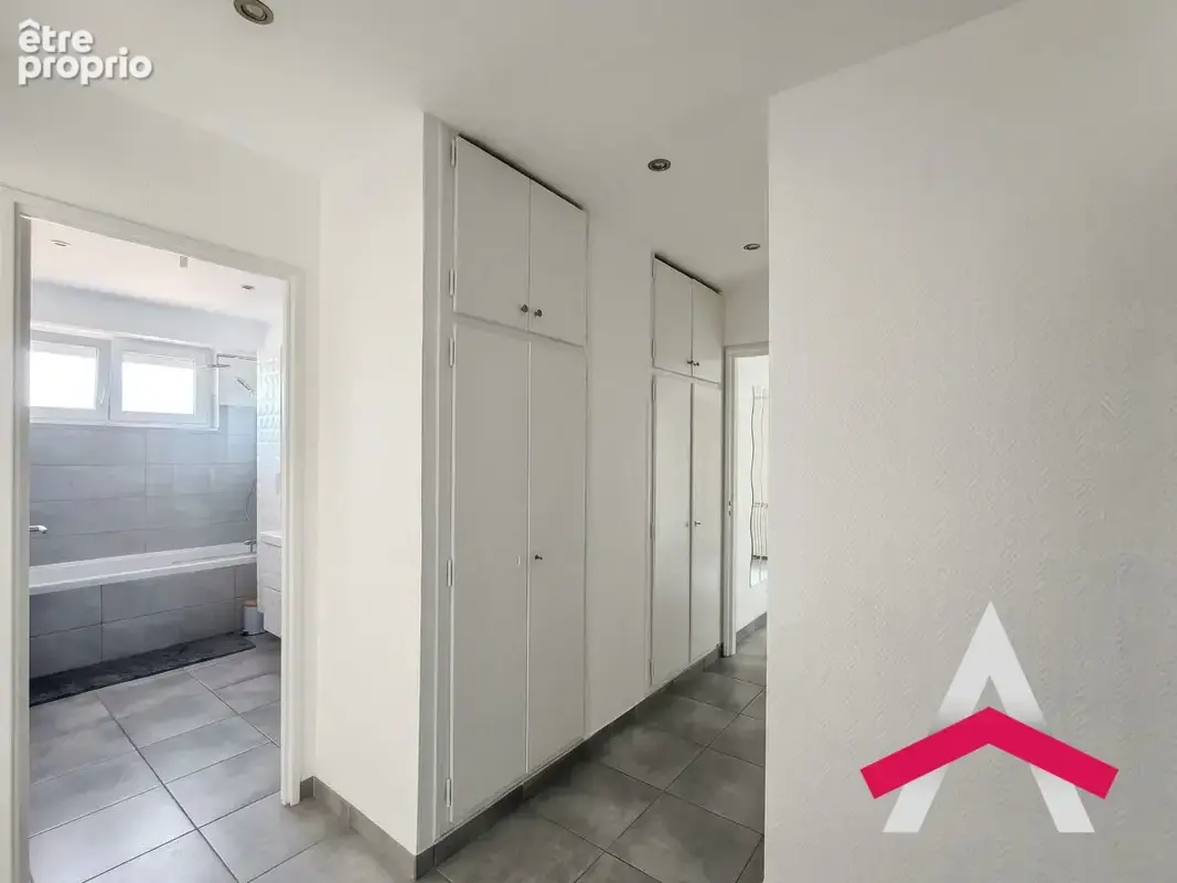 Appartement 5 pièces 91 m² à vendre à Kingersheim (68260) - photo 9