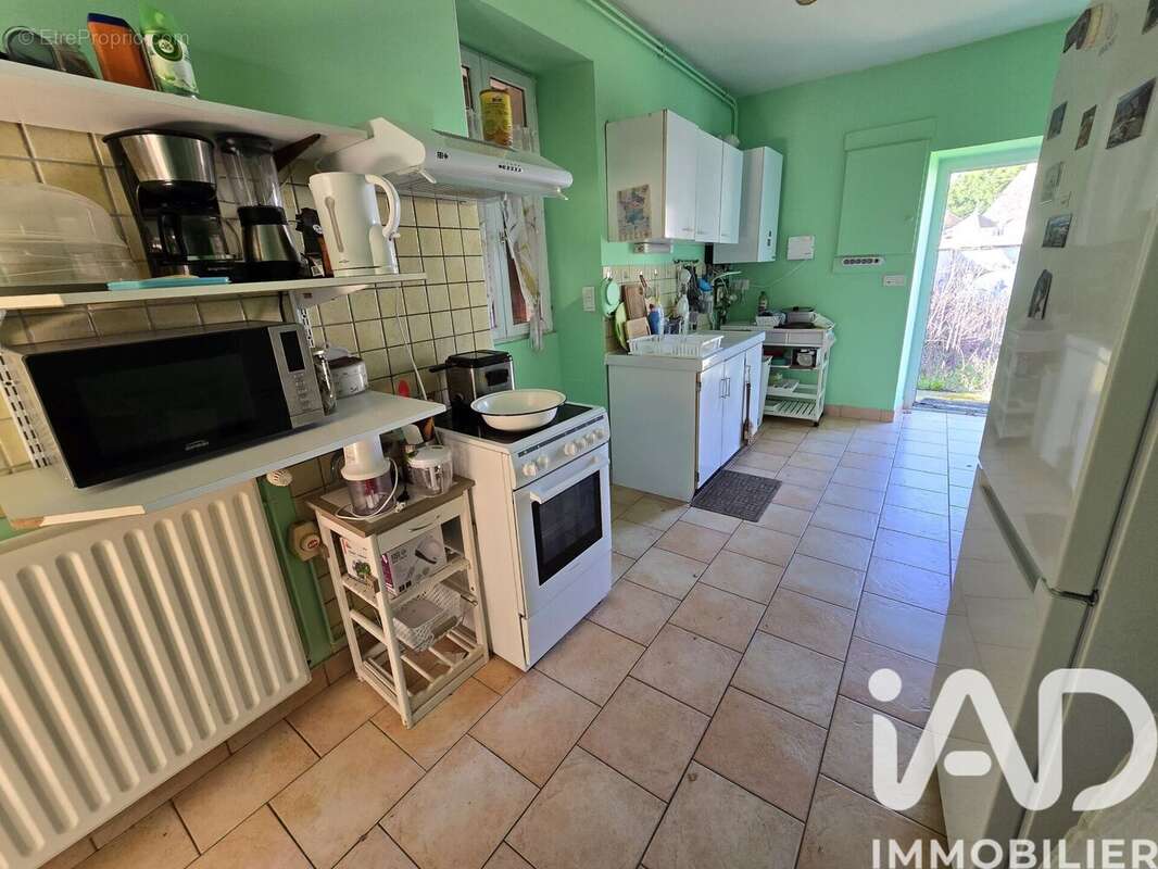 Photo 6