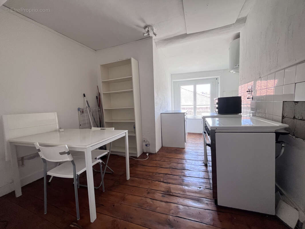 Appartement à SAINT-ETIENNE