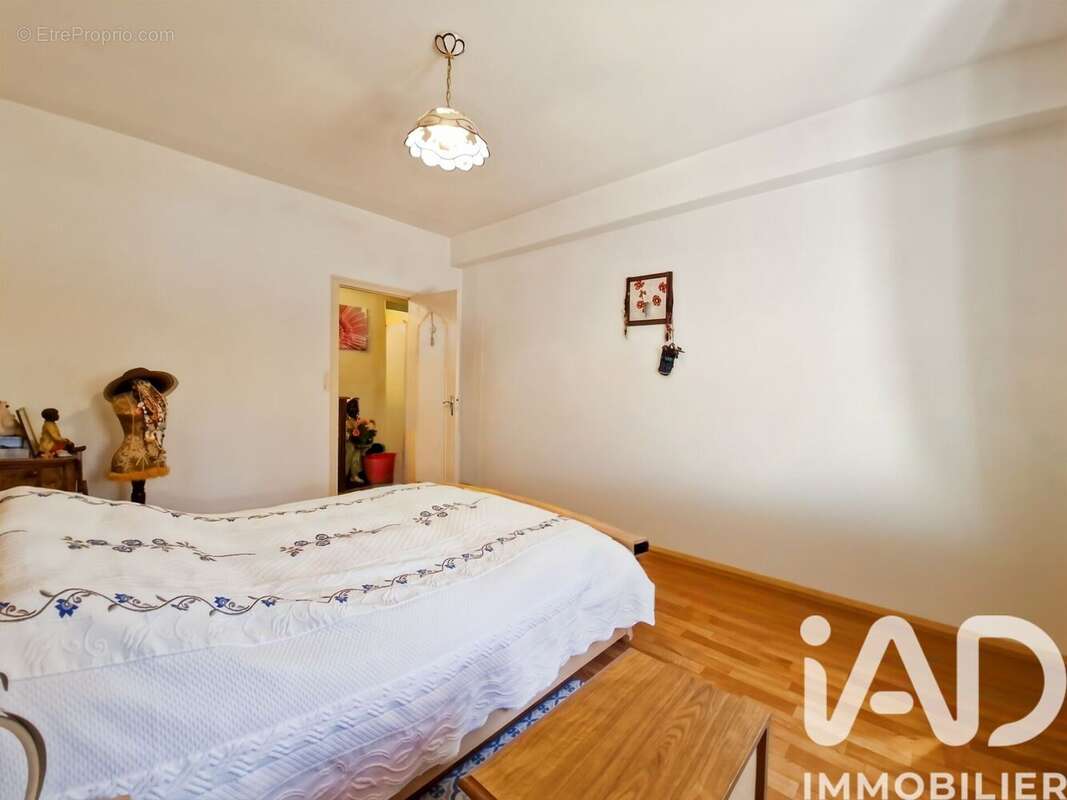 Maison 98 m² à Tronchoy  - photo 8