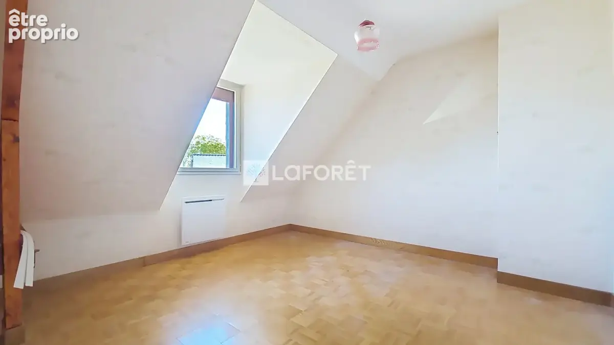 Melesse, belle maison traditionnelle de 8 pièces - photo 9