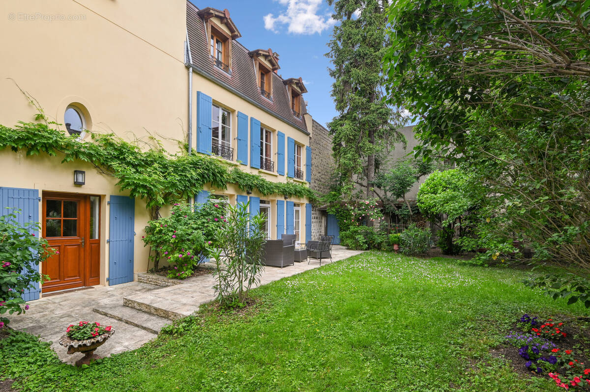 Maison à RUEIL-MALMAISON