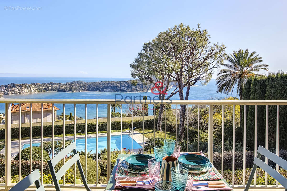 Appartement à VILLEFRANCHE-SUR-MER