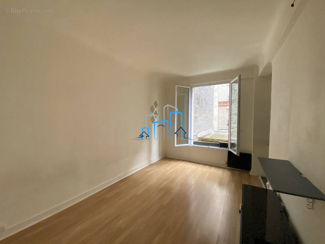 Appartement à PARIS-19E