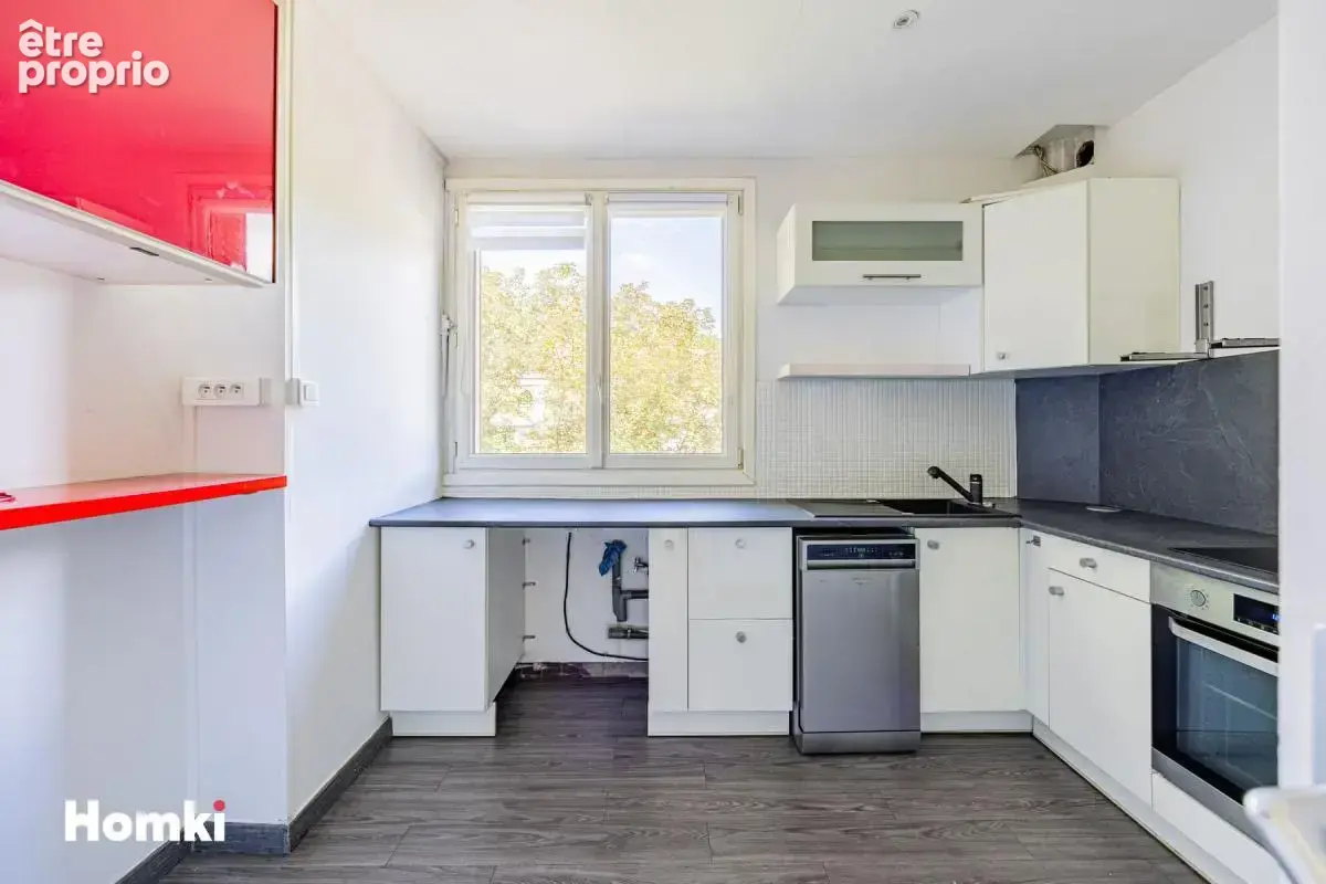 Appartement T3 lumineux de 59 m² à Montreuil, Rue Yves Farge - photo 3