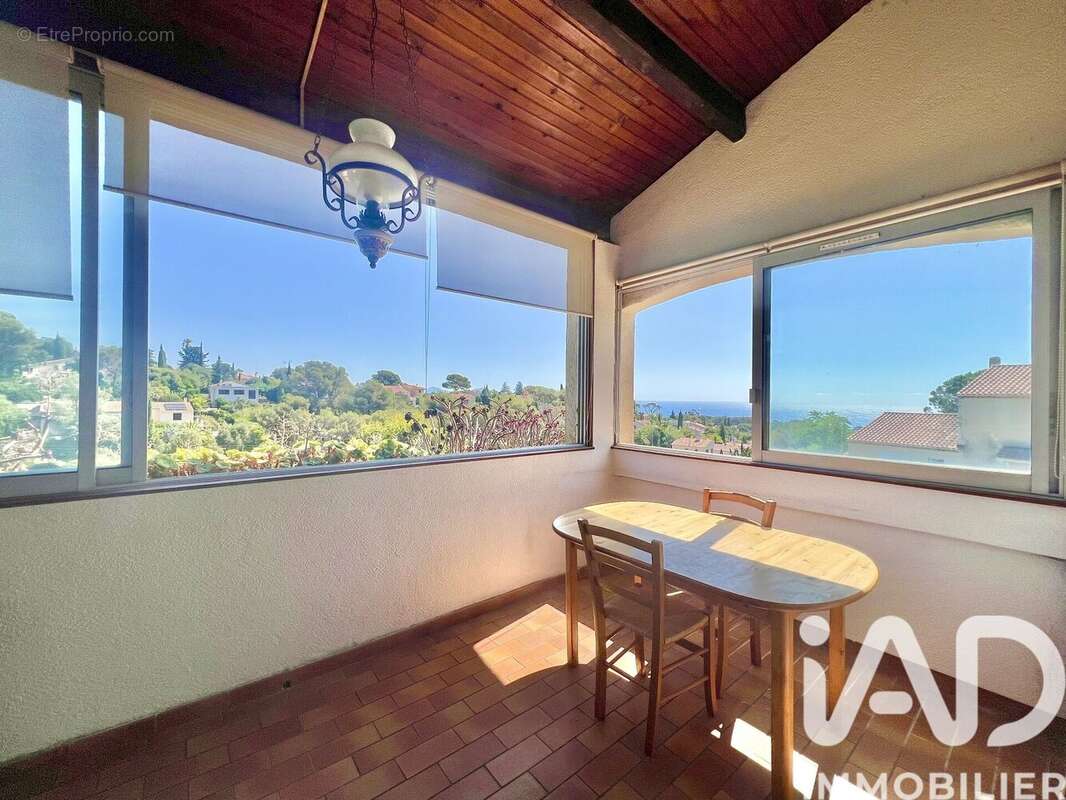 Photo 2 - Maison à FREJUS